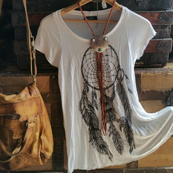 Lauren Moshi Beverly Hills Tops - Flowy Dream Catcher T-shirt